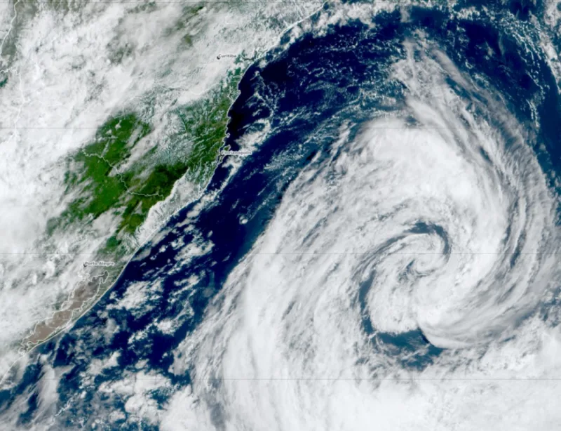Tempestade Tropical Akará perde força e não deve virar furacão, indica monitoramento da Defesa