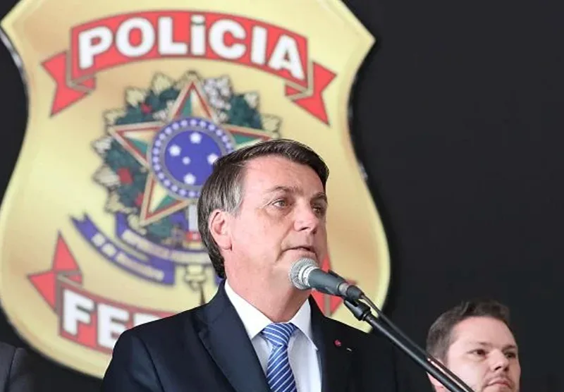 Intimado a esclarecer sobre tentativa de golpe, Bolsonaro vai pedir adiamento de depoimento à PF