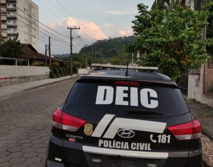 Integrante de facção criminosa suspeito de homicídio no RS é preso pela DEIC