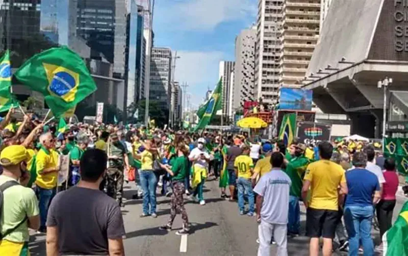 AGORA: Acompanhe ao vivo a manifestação de Bolsonaro na Avenida Paulista
