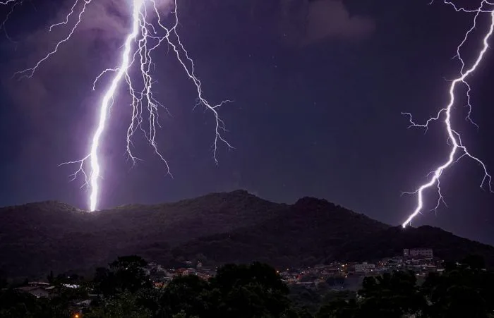Previsão indica chuvas intensas entre esta segunda e terça-feira