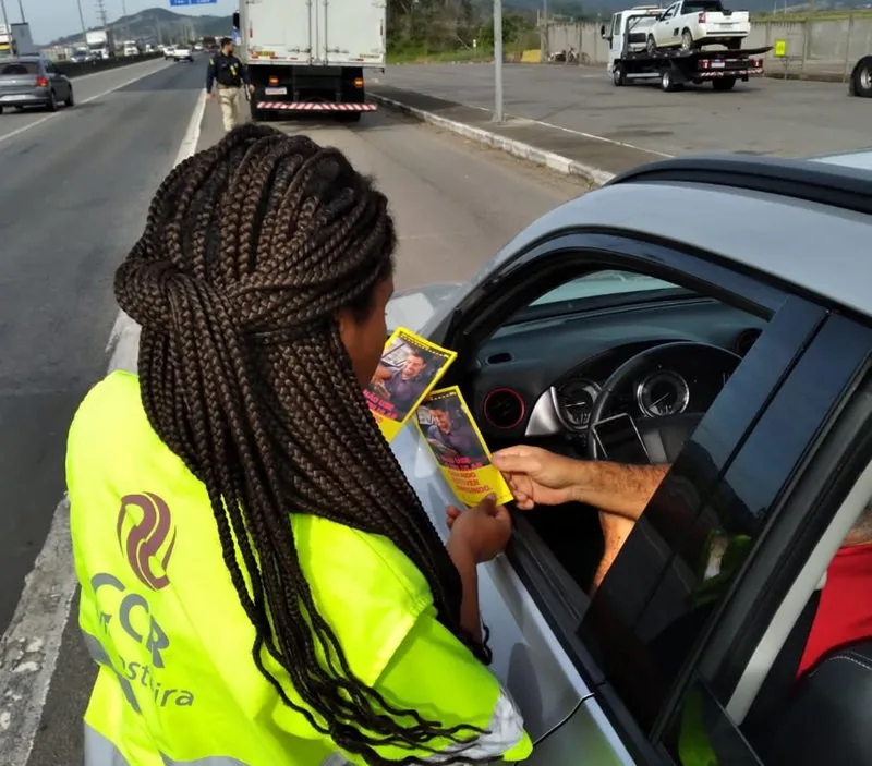CCR ViaCosteira promove ação “Acorda Motorista” na BR-101sul/SC
