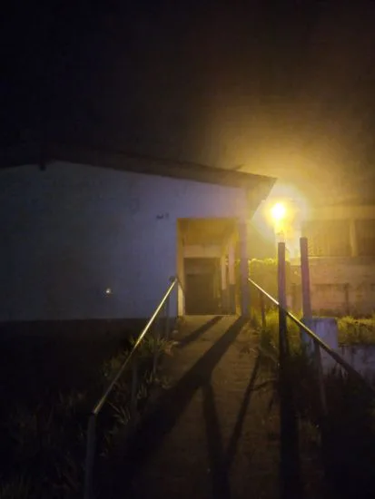 Morador de rua é resgatado de imóvel incendiado