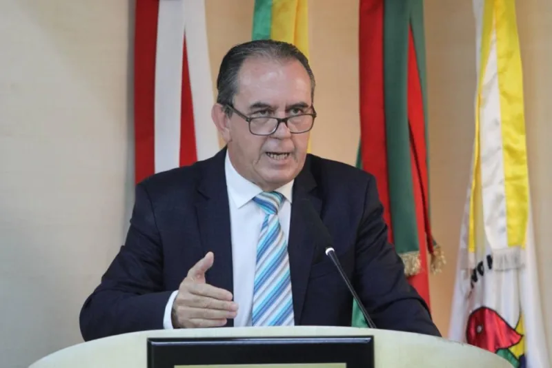 Presidente da Câmara, Jair Alexandre assume como prefeito de Criciúma