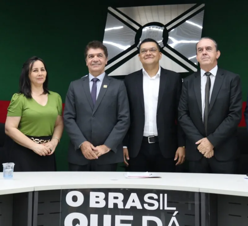 Pela primeira vez, dois Pastores assumem os Poderes Executivo e Legislativo simultaneamente em Criciúma