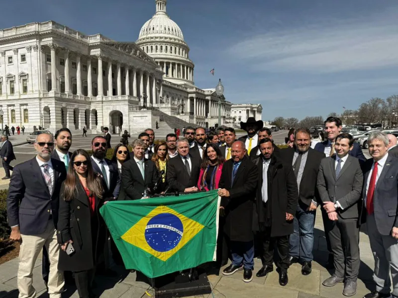 Deputado Daniel Freitas integra comitiva de deputados que foram aos Estados Unidos denunciar a escalada de repressão e autoritarismo no País
