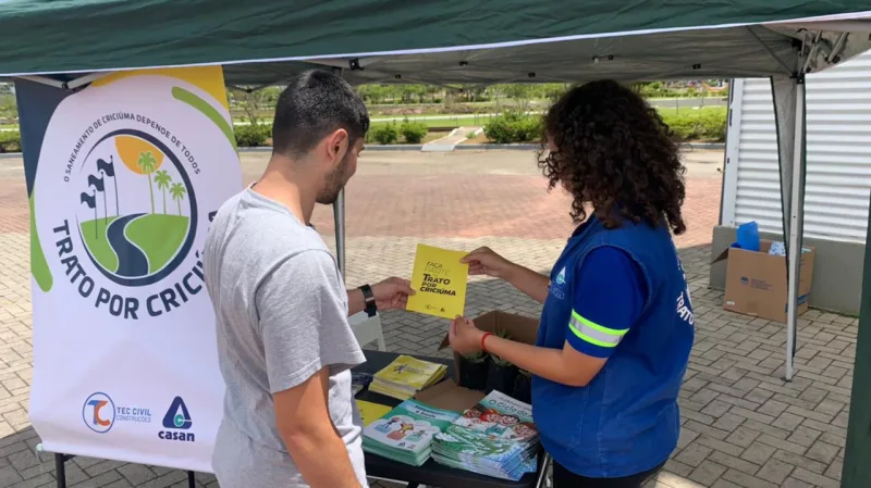 Trato por Criciúma promove ação em alusão ao Dia Mundial da Água na Praça Nereu Ramos