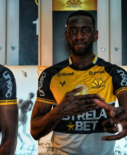 Yannick Bolasie é o novo atacante do Criciúma