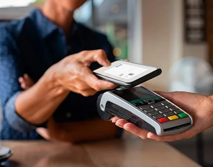 Exigir valor mínimo para pagamento com cartão ou Pix é prática abusiva, afirma MPSC