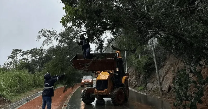 Chuva deixa rastros de destruição em Santa Catarina nesta segunda-feira