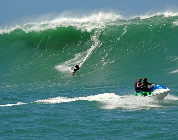 Aprovado projeto que declara Jaguaruna cidade-irmã de Nazaré, em Portugal