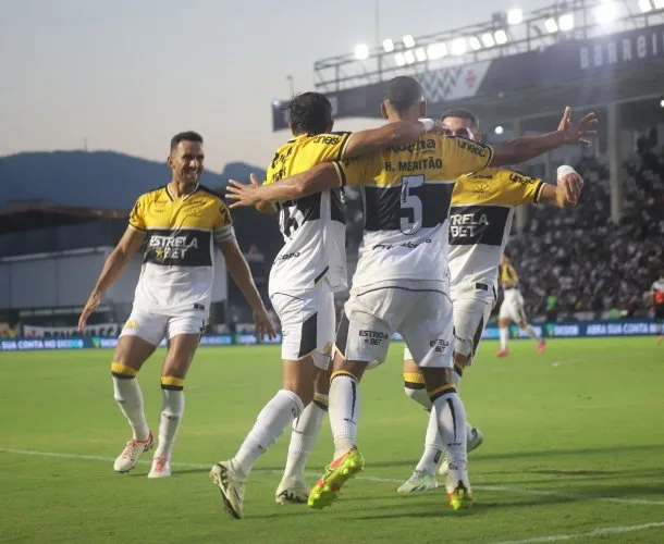 COM GRANDE ATUAÇÃO, TIGRE VENCE O VASCO NO RIO