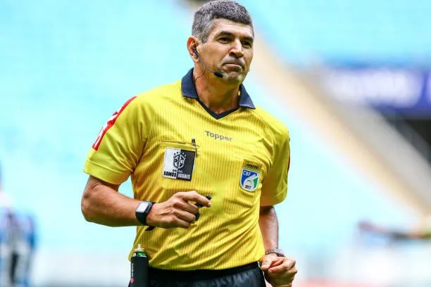 Árbitro Marcelo de Lima Henrique comanda Bahia e Criciúma pela Copa do Brasil