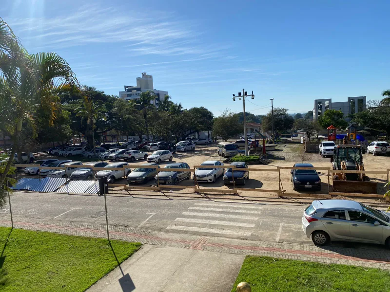 Praça João Goulart começa a ser revitalizada em Içara
