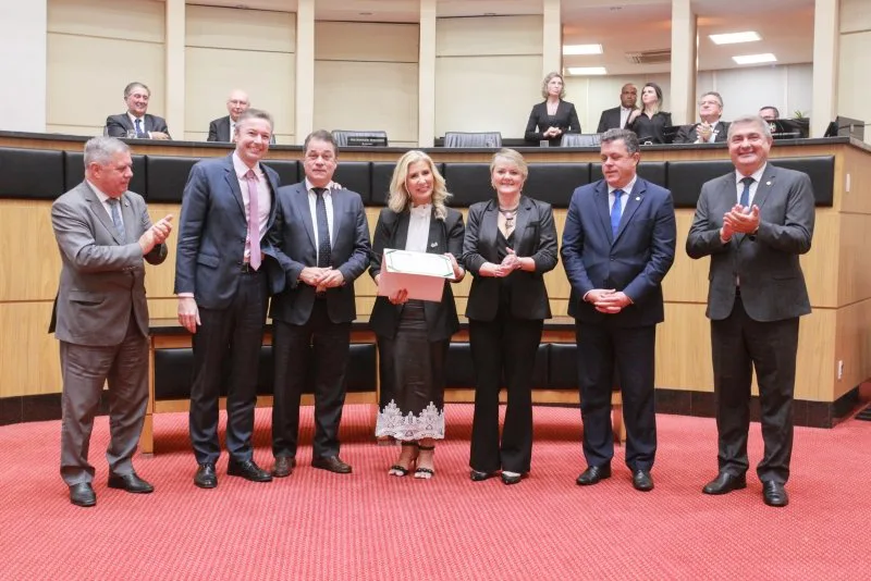 Acafe recebe homenagem do Parlamento pelos 50 anos de fundação