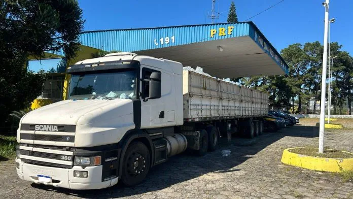 Toneladas de maconha são apreendidas em carreta com donativos para o RS