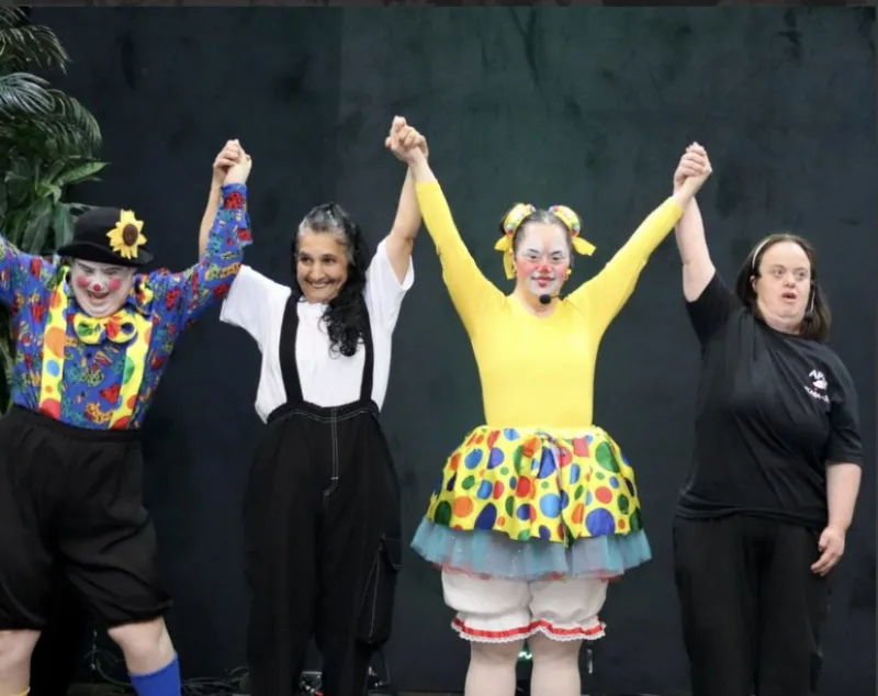 Apae de Içara se apresenta pela primeira vez no Festival de Teatro Revirado