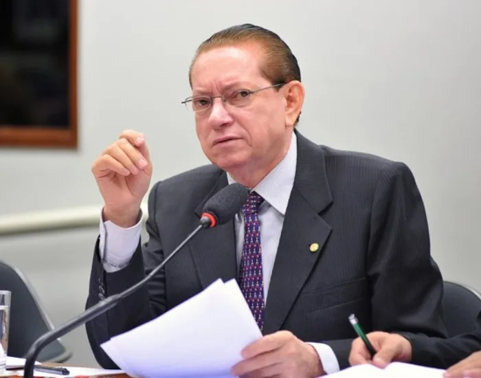 Ex-deputado Edinho Bez é um dos alvos de operação do Gaeco em Brasília