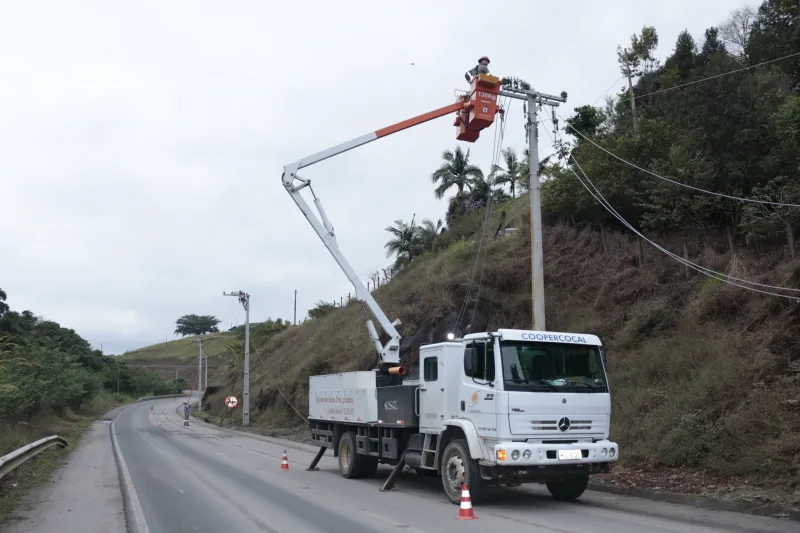 Coopercocal inicia lançamento de cabos na localidade de Rio Carvão