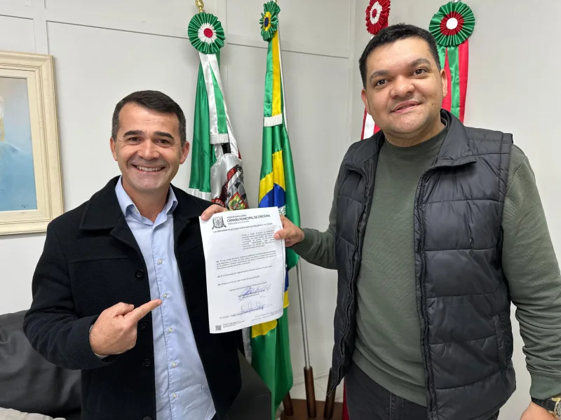 Lei que prioriza laudo a alunos que precisam de professor auxiliar já está em vigor na cidade
