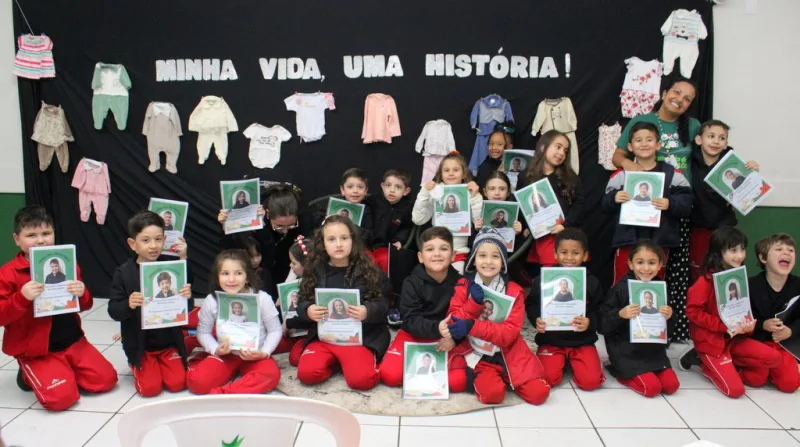 Projeto “Minha Vida, uma História” emociona alunos e familiares do Colégio Unesc