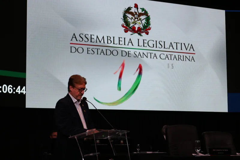 Acic entrega documento com demandas à Bancada do Sul na Alesc