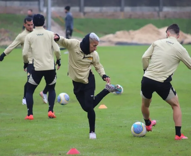 Tigre faz dia de treinamento e viagem para Salvador