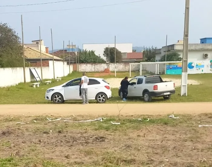DENÚNCIA: Prefeitura flagra morador vendendo terreno público por R$ 250 mil