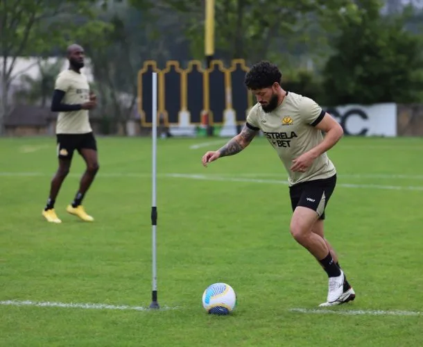 Criciúma inicia a semana de treinamentos