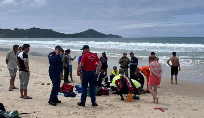 SEGUEM AS BUSCAS: Menino de 10 anos que se afogou em praia de SC
