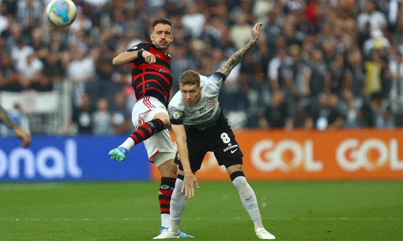 Copa do Brasil: Flamengo segura empate com Corinthians e chega à final