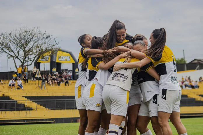 Meninas Carvoeiras garantem vaga no Brasileirão A3 e buscam título