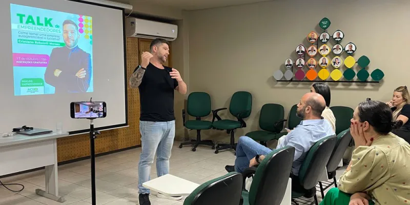 Núcleo Empreendedor de Içara recebe Cristiano Rabaiolli