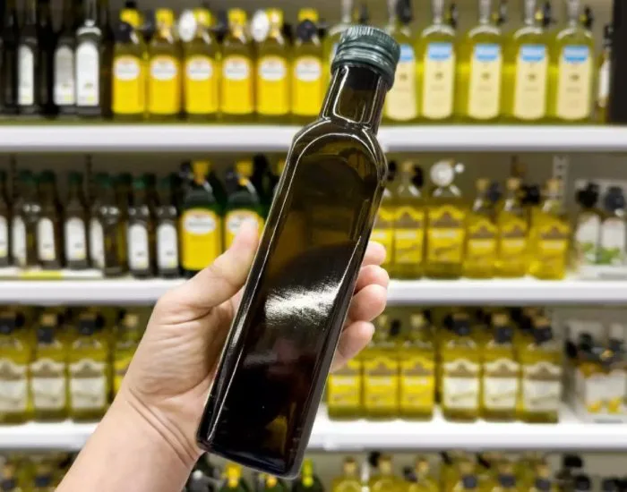 Venda de 12 marcas de azeite de oliva é suspensa após investigação de fraudes