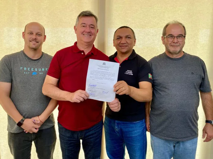 Governo de Criciúma assina ordem de serviço para ponte no Santo Antônio