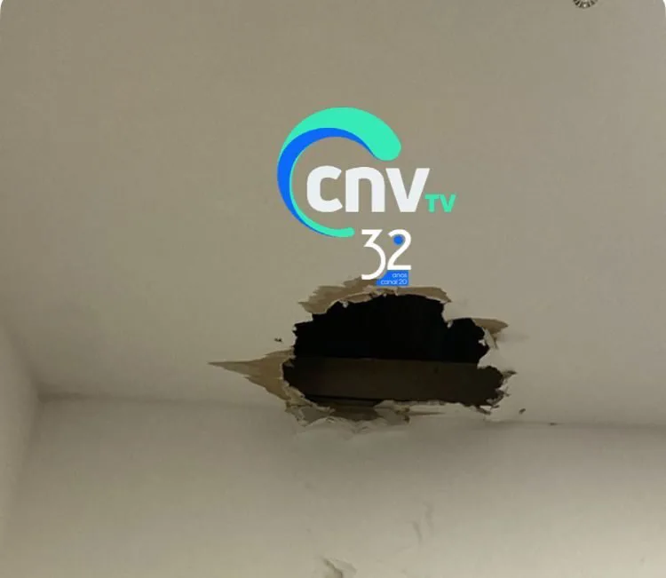 PELO TETO: Joalheria é assaltada durante madrugada em shopping da cidade, outras lojas também registraram ocorrência