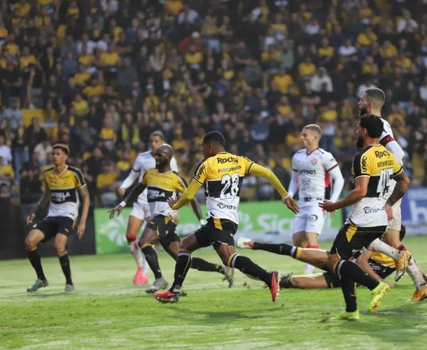 Torcida atende ao chamado, time não responde dentro de campo e após resultado negativo Tigre entra no Z-4