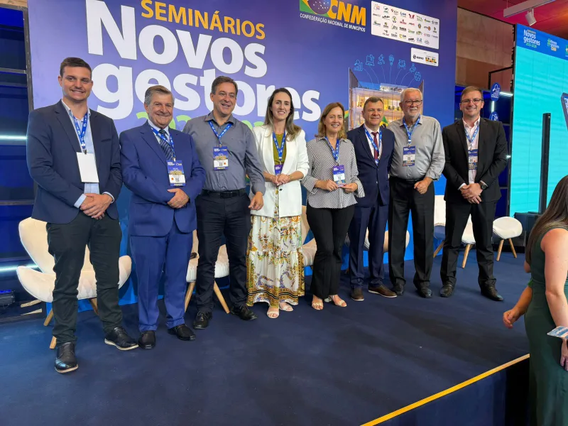 Prefeitos eleitos da AMREC participam dos Seminários Novos Gestores em Brasília