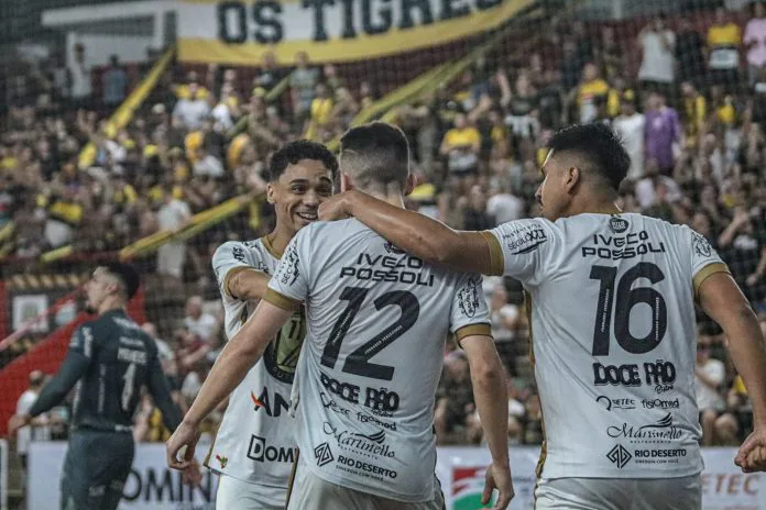 Criciúma Futsal empata com o JEC/Krona pela semifinal do Catarinense