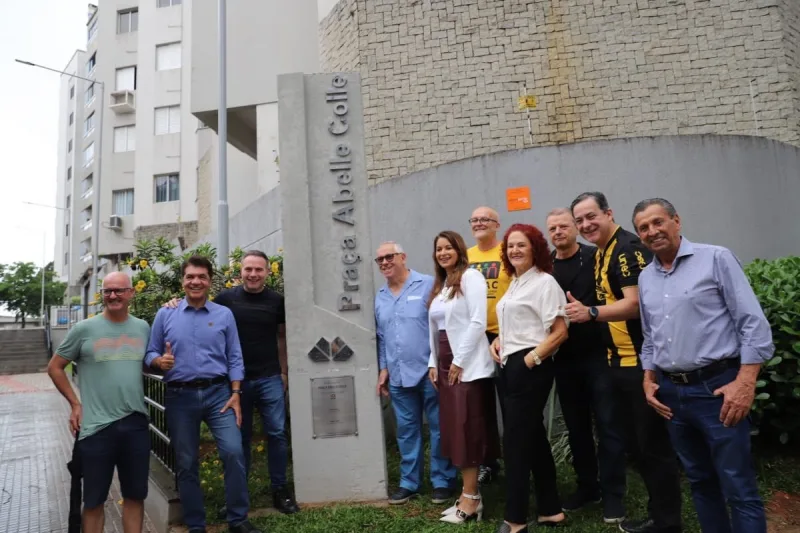 Governo de Criciúma inaugura revitalização da Praça Abele Colle
