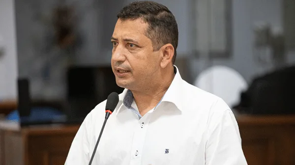 Depois de quase seis meses de afastamento, Fernando de Fáveri retorna à prefeitura de Cocal do Sul