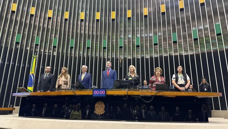 Acafe é homenageada pela Câmara dos Deputados pelos 50 anos de contribuição à educação