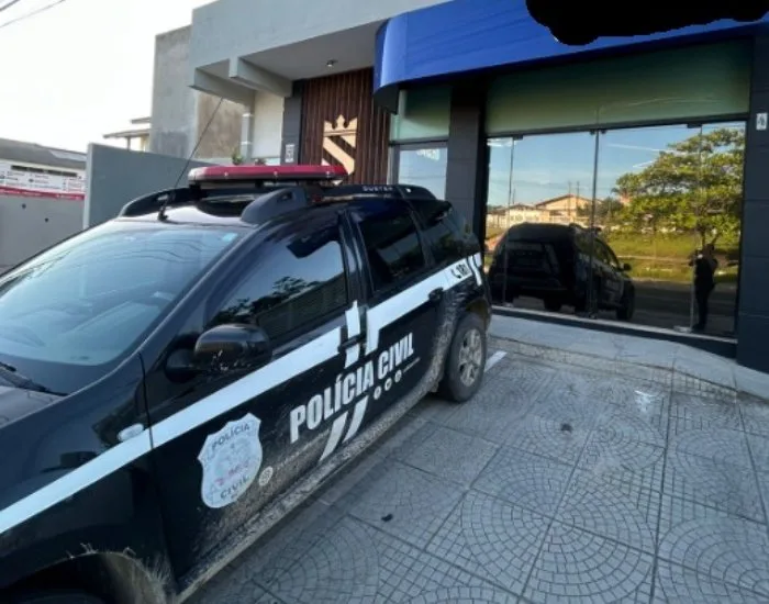 IMBITUBA: Operação prende funcionário de RH e afasta servidores suspeitos de desvio de recurso de prefeitura
