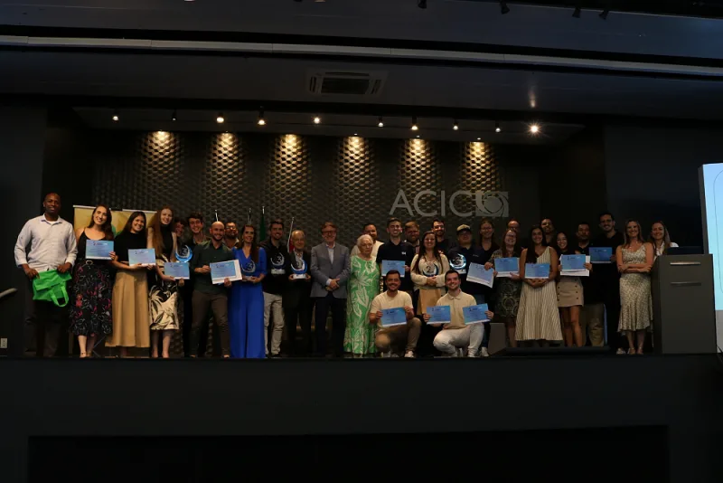 Com passeio pela história, Acic celebra vencedores do Prêmio de Jornalismo