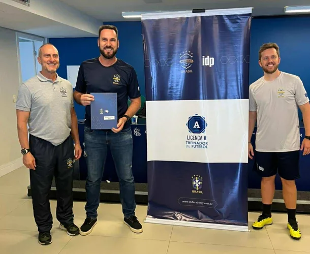 Roberto Volpato conclui licença A da CBF