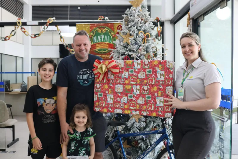 Coopercocal realiza sorteio do Natal Encantado 2024 e anuncia os grandes ganhadores