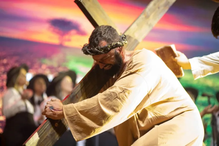 Cantata de Natal da Abba Pai Church celebra o nascimento de Jesus
