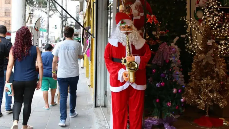 CRICIÚMA: Sábado e domingo com horário especial para suas compras de Natal