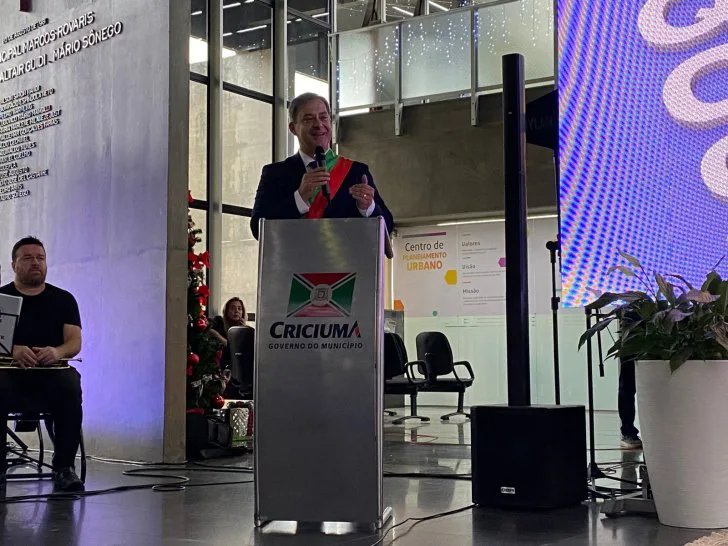 Vaguinho empossa novos Secretários Municipais de Criciúma