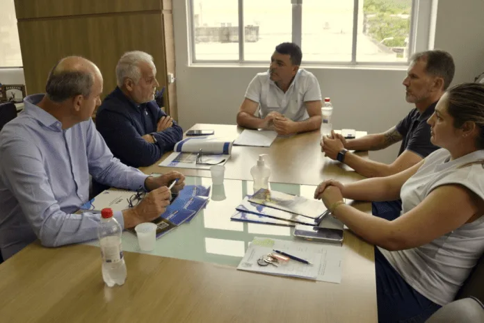 Falta de água em Siderópolis gera reunião com a Casan